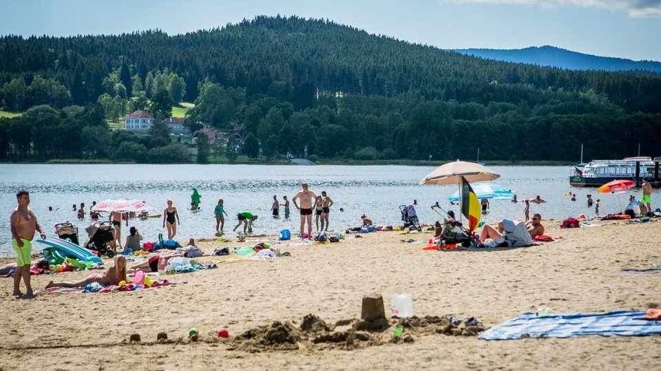 Koupaliště: Letní zážitek nebo malér na obzoru? Připravte se na všechno!